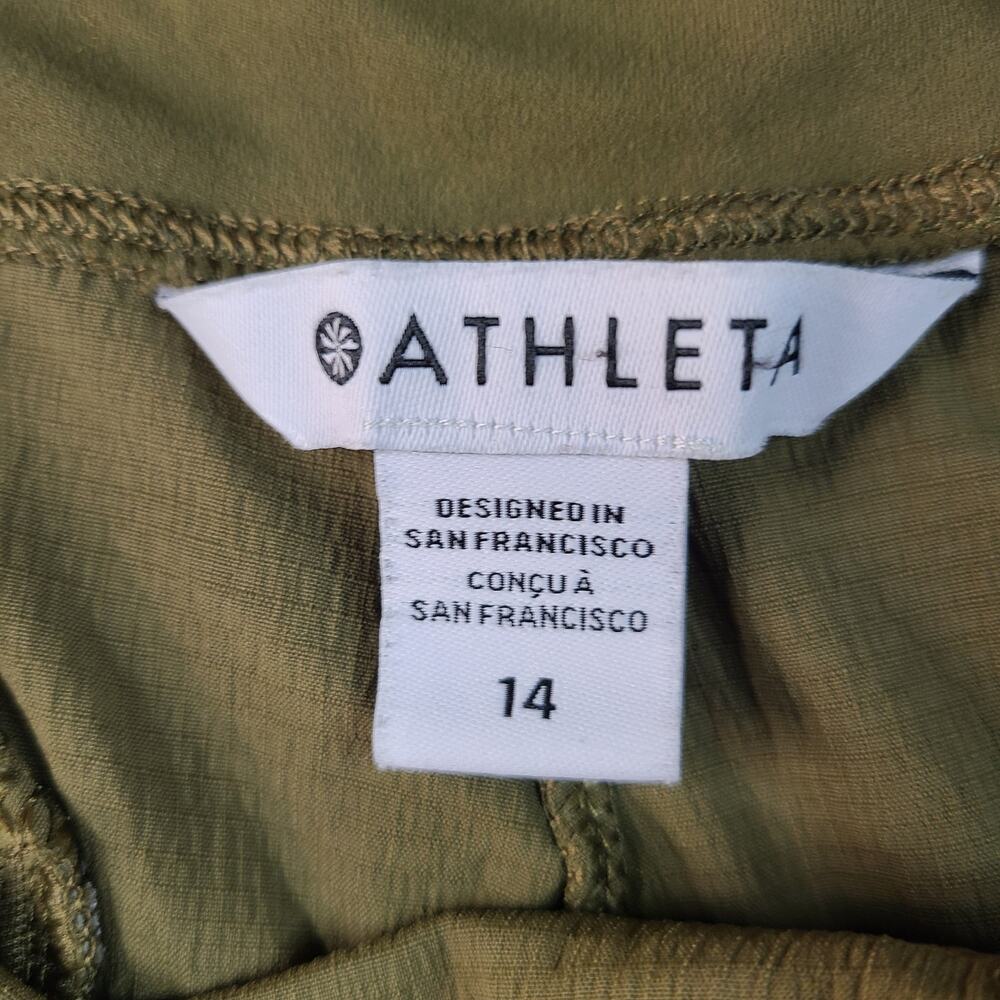 Athleta Trekkie North Shorts Olive green Mid-Rise Stretch Athleisure Sports 14 - Picture 2 of 8